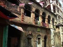 পার্ক স্ট্রিটে মধ্যরাতে ভেঙে পড়ল বাড়ি, আহত ৪, দুজনের অবস্থা আশঙ্কাজনক