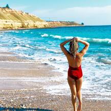 দেখুন ক্যাটরিনা কাইফের লুক অ্যালাইক সালোনি চোপড়ার ছবি