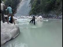 উত্তরাখণ্ডে ভাগীরথীতে বাস, মৃত ২১ পূণ্যার্থী