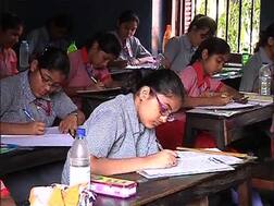 আগামীকাল সকাল ১০টায় মাধ্যমিকের ফলপ্রকাশ, বের হবে মেধাতালিকা