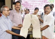 কলার খোসা দিয়ে জিনস তৈরি করছেন চেন্নাইয়ের তাঁতিরা