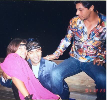 This Old Picture Of Shah Rukh Khan Farah Khan And Karan Johar Is Pure Gold ‘ওল্ড ইজ গোল্ড’, আশির দশকে শাহরুখ-ফারহা-কর্ণ জোহরের এই ছবি সত্যিই অমূল্য!