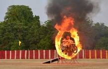 ইলাহাবাদে ‘সেনা সমারোহ ২০১৭’ -তে কেরামতি প্রদর্শন সামরিক বাহিনীর