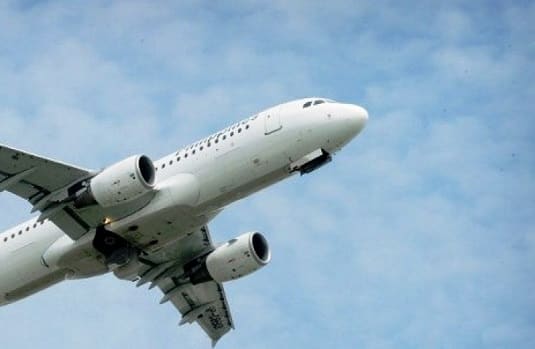 Drunk Russian Passenger Tries To Open Mid Air মাঝ আকাশে বিমানের দরজা খোলার চেষ্টা, গ্রেফতার মদ্যপ রাশিয়ান যাত্রী