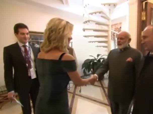 Are You On Twitter Noted Journalist Megyn Kelly Asks Pm Narendra Modi Gets Slammed On Social Media ‘আপনি ট্যুইটারে আছেন?’ মোদীকে প্রশ্ন করে সোস্যাল মিডিয়ায় সমালোচনায় বিদ্ধ এনবিসি-র মহিলা সাংবাদিক