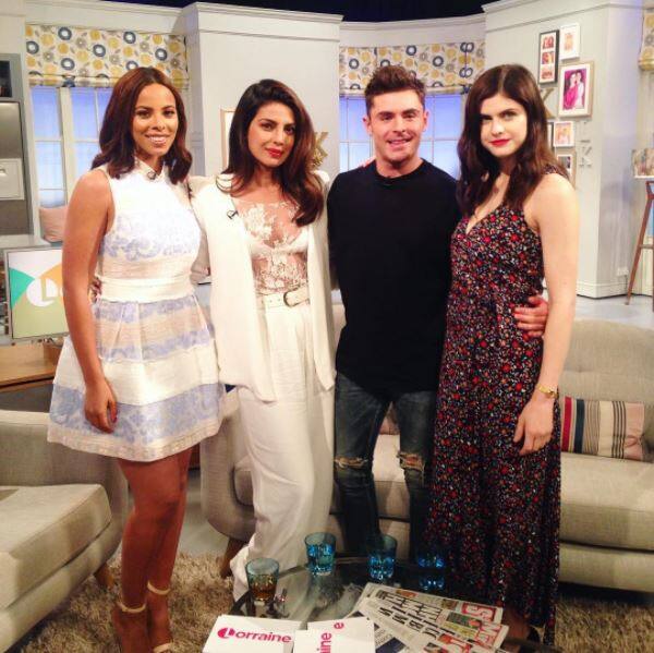 ভারতে আজই মুক্তি পেয়েছে বেওয়াচ। এই ছবিতে প্রিয়ঙ্কার অভিনয়ের প্রশংসা করছেন বেশিরভাগ চলচ্চিত্র বিশেষজ্ঞ