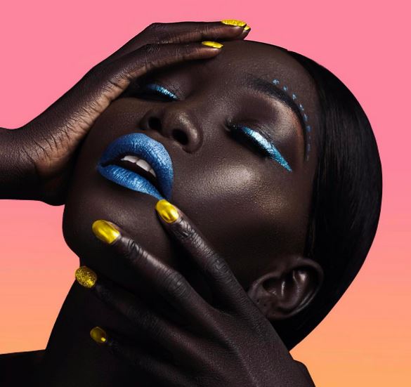 দেখুন, দক্ষিণ সুদানের কৃষ্ণাঙ্গ সুন্দরী নিয়াকিম গ্যাটবেচ