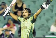 দক্ষিণ আফ্রিকাকে হারিয়ে চ্যাম্পিয়ন্স ট্রফিতে আশা জিইয়ে রাখল পাকিস্তান