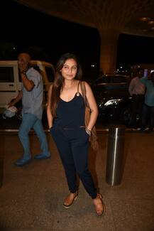 দেখুন! মেয়ে আদিরাকে নিয়ে দুবাই চললেন রানি মুখোপাধ্যায়