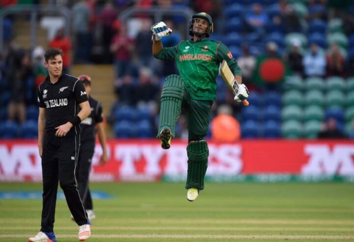 নিউজিল্যান্ডের বিরুদ্ধে জেতায় চ্যাম্পিয়ন্স ট্রফিতে সেমিফাইনালে যাওয়ার আশা জিইয়ে রাখল বাংলাদেশ। অন্যদিকে ছিটকে গেল নিউজিল্যান্ড। 