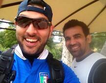 আজকাল যে খুব টুইট করছিস, জাহিরকে যুবরাজ, পাল্টা পেলেন ফিল্ডিং নিয়ে মস্করা