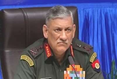 Future warfares to be ‘hybrid’, need to enhance capabilities: Army chief ভবিষ্যৎ যুদ্ধ আরও ‘জটিল’ হবে, আগাম প্রস্তুতি প্রয়োজন: সেনাপ্রধান