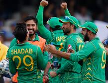 ভারতকে ১৮০ রানে হারিয়ে চ্যাম্পিয়ন্স ট্রফি জিতল পাকিস্তান