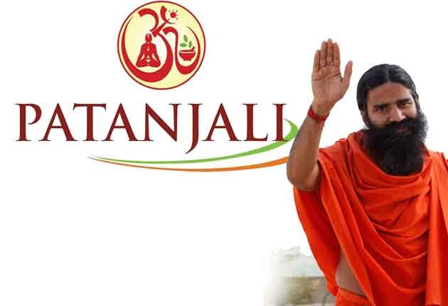 Baba Ramdev Expands His Patanjali Business With Swadeshi Clothlines প্রসাধনী, খাদ্যদ্রব্যের পর এবার রামদেবের পতঞ্জলি বাজারে আনছে স্বদেশী পোশাক