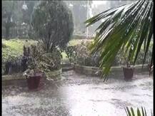 রাজ্যের ওপর সক্রিয় মৌসুমী বায়ু, সঙ্গে নিম্নচাপের প্রভাব, আগামী ২৪ ঘণ্টায় বৃষ্টির পূর্বাভাস কলকাতা সহ দক্ষিণবঙ্গেঙ্গে