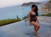 ছুটির মুডে সঞ্জয়-পত্নী মান্যতা, দিলেন সুইম স্যুট পরা তাঁর কিছু উষ্ণ ছবি