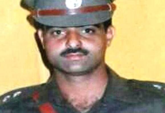 Jk Police Arrest 20 Accused In Lynching And Killing Of Dsp Ayub Pandith In Srinagar শ্রীনগরে ডিএসপি আয়ুব পন্ডিতের গণপিটুনিতে হত্যায় গ্রেফতার ২০