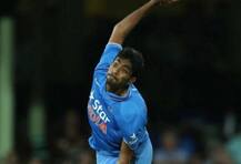 চালকদের সতর্ক করতে পাক পুলিশের হাতিয়ার বুমরাহর ‘নো বল’