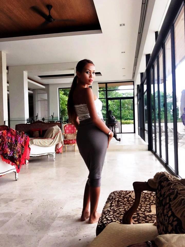 প্রায়া এখন একটি অনলাইন কোর্স চালু করেছেন। সেখানে মহিলাদের শেখানো হয়, কীভাবে তাঁরা ধনী, পশ্চিমী পুরুষদের প্রেমেরা মায়াজালে বেঁধে নিজেদের জীবনযাপনকে বিলাসবহুল করতে পারবেন।