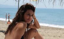 বিকিনি-অবতারে ভক্তদের হৃদয়ে আগুন লাগালেন শিবানী ডান্ডেকর...