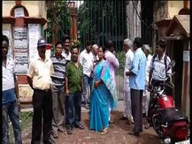 চুঁচুড়া আদালতের ভবন স্থানান্তরিত না করার দাবিতে আইনজীবীদের ধর্মঘট