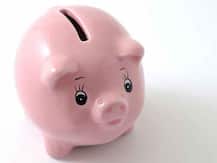 মীরাটে পুলিশের হাতে ‘ঘুষ’ হিসেবে লক্ষ্মীর ঝাঁপি তুলে দিয়ে সুবিচারের আর্জি পাঁচ বছরের শিশুকন্যার