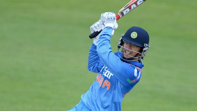 Is Smriti Mandhana Female Version Of Sehwag Virus Answer Will Win Hearts স্মৃতি মন্ধনার সঙ্গে তাঁর তুলনা, কী জবাব দিলেন সহবাগ?