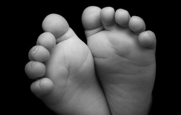 Newborn Pulled Out Alive From Grave In Mp মধ্যপ্রদেশে কবর থেকে উদ্ধার জীবন্ত সদ্যোজাত