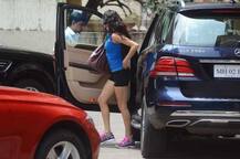 বলুনতো বলিউডে কোন তারকা কন্যা ইনি, ছবির প্রতিটি কোণা থেকে তাঁকে বলিউড ডিভা মনে হচ্ছে