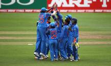 জয় পর পর চার ম্যাচে, শ্রীলঙ্কা ১৬ রানে হারিয়ে বিশ্বকাপের সেমিফাইনালের পথে মিতালিরা