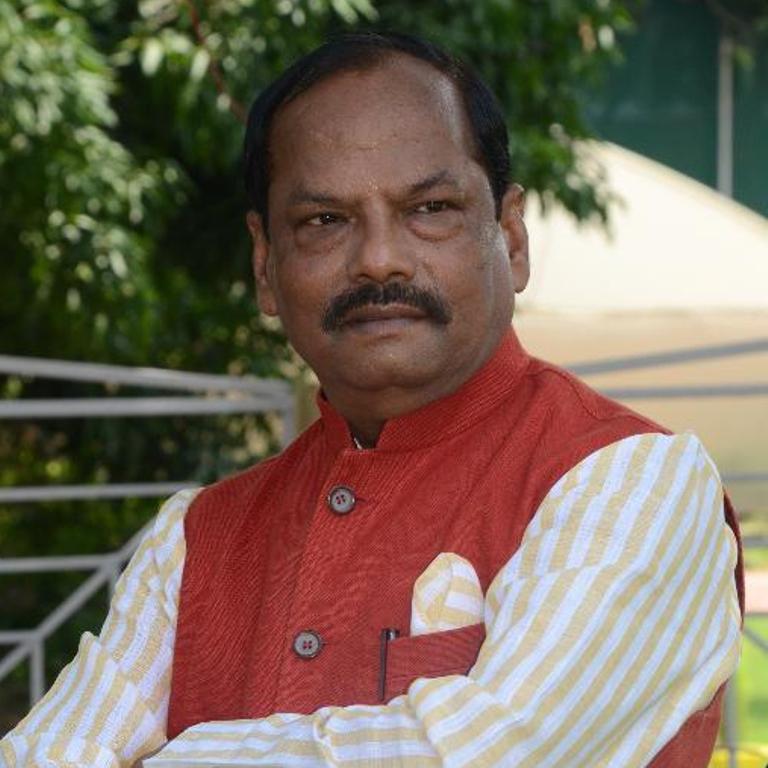 ভিডিওতে দেখুন, গুরুপূর্ণিমায় ঝাড়খণ্ডের মুখ্যমন্ত্রীর পা ধুয়ে দিলেন মহিলারা