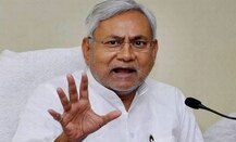 তেজস্বী যাদব পদত্যাগ না করায় অখুশি নীতীশ?