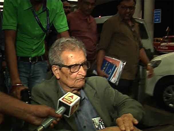 Amartya Sen Expresses Concern Over Communal Flare Up In Bengal বসিরহাটের ঘটনায় উদ্বেগ, প্ররোচনা রয়েছে কিনা খুঁজে দেখতে হবে, বললেন অমর্ত্য