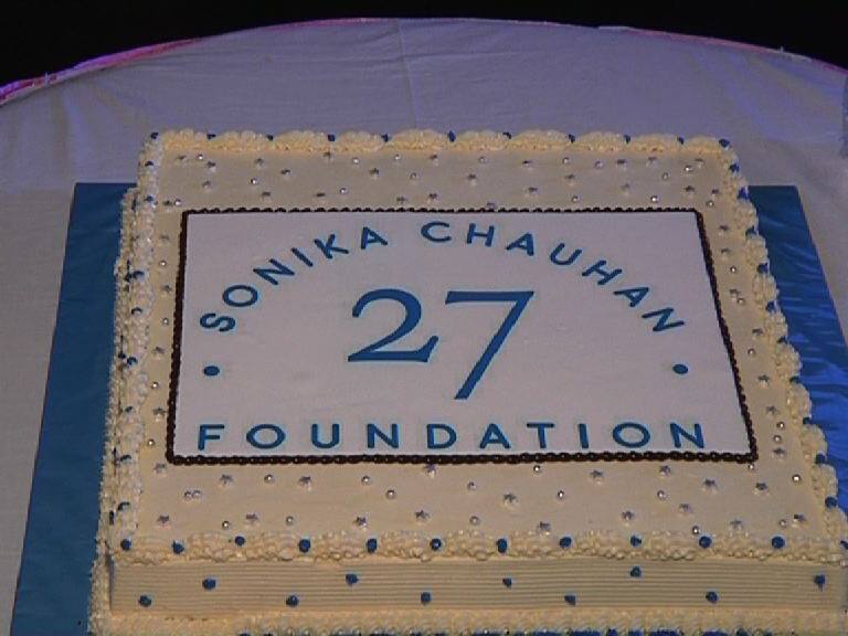 Deceased Model Sonika Singh Chauhans Parents Remember Their Daughter On 28th Birthday চোখের জলে সনিকা সিংহ চৌহানের ২৮তম জন্মদিন পালন করলেন তাঁর মা-বাবা