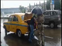 শাটল ট্যাক্সিতে বিমান সেবিকার শ্লীলতাহানি, গ্রেফতার ১