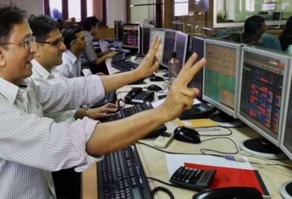 Sensex Breaches 32k Mark Nifty At A Fresh High Too দিনের শুরুতেই তেজি শেয়ার বাজার, প্রথমবার ৩২ হাজারের গণ্ডি পেরোল সেনসেক্স