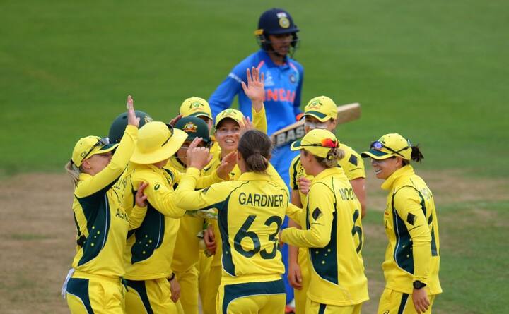 গতকালের ম্যাচে ভারত অবশ্য আট উইকেটে হেরে গিয়েছে।