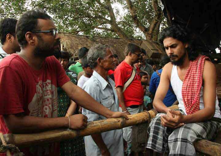তৃতীয়টি এক টাঙাওয়ালার গল্প।