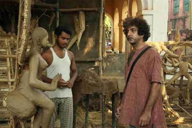 অভিনয় করছেন সমদর্শী দত্ত, অনিন্দ্য বন্দ্যোপাধ্যায়, চন্দ্রানিভ, বিশ্বজিৎ চক্রবর্তী প্রমুখ। 