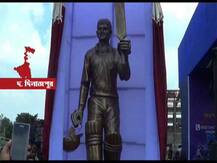 বালুরঘাটে নিজের মূর্তি উদ্বোধন সৌরভের