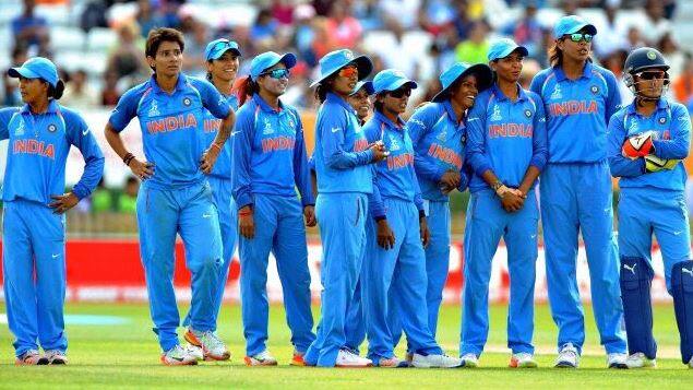 ১৫ রানে ৫ উইকেট নিয়ে বিশ্বকাপে ভারতের হয়ে বল হাতে সবচেয়ে সেরা পারফরম্যান্স করলেন রাজেশ্বরী। এর আগে একতা বিস্তের ১৮ রানে ৫ উইকেট ছিল সবচেয়ে সেরা।