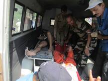 খাদে বাস উল্টে ১৬ অমরনাথ-তীর্থযাত্রীর মৃত্যু, উদ্ধারে নামল সেনা