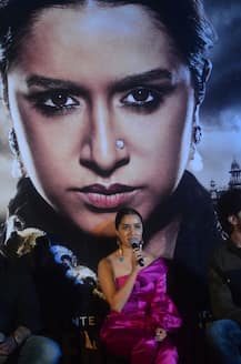 \'হাসিনা পার্কার\'-এর চরিত্রে অভিনয়ের জন্যে কত কেজি ওজন বাড়িয়েছেন শ্রদ্ধা জানেন?