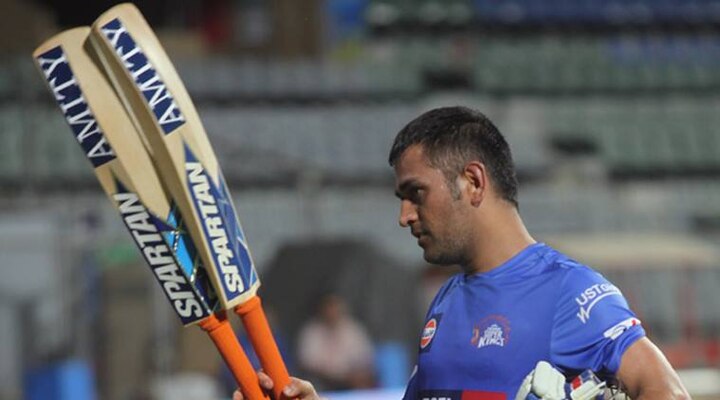 Ms Dhoni May Have To Change Bat To Stay Within Rules নতুন নিয়ম এমসিসি-র, অক্টোবর থেকে ব্যাট বদল করতে হবে ধোনি সহ ক্রিকেটের বিগ-হিটারদের