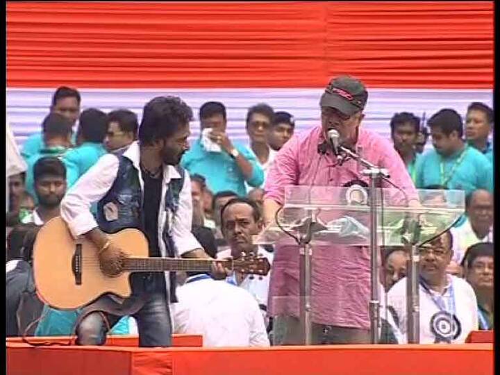 মঞ্চে তখন গাইছেন নচিকেতা-কবীর সুমন