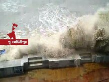টানা বৃষ্টিতে জলমগ্ন কলকাতার বিস্তীর্ণ অঞ্চল, জলোচ্ছ্বাস দিঘায়, ভাসছে একাধিক জেলা