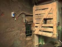 মুরারিপুকুরে ভেজা পোশাকে পাখা চালাতে গিয়ে বিদ্যুৎস্পৃষ্ট হয়ে মৃত্যু এক যুবকের