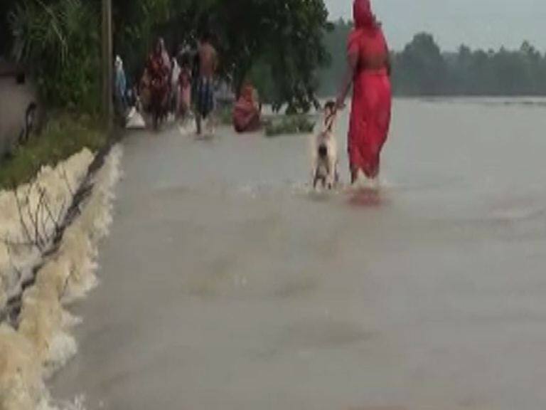 আরও জল ছাড়ল ডিভিসি, পূর্ব বর্ধমান, হাওড়া ও হুগলির বিস্তীর্ণ এলাকা প্লাবিত হওয়ার আশঙ্কা Dvc Releases Excess Water Flood Situation In Various Districts আরও জল ছাড়ল ডিভিসি, পূর্ব বর্ধমান, হাওড়া ও হুগলির বিস্তীর্ণ এলাকা প্লাবিত হওয়ার আশঙ্কা