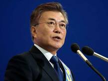 কেটে খাওয়া থেকে বাঁচাতে কুকুর দত্তক নিলেন দক্ষিণ কোরিয়ার প্রেসিডেন্ট!