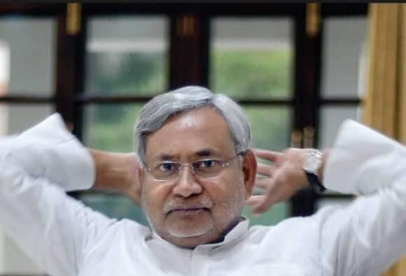 পরিবার নয়, মানুষের সেবা করি, ধর্মনিরপেক্ষতার আড়ালে যারা পাপ করে, তাদের দলে নেই, লালুকে পাল্টা নীতীশের Will Serve People Not One Family Cant Remain With Those Committing Sins In Garb Of Secularism Nitish পরিবার নয়, মানুষের সেবা করি, ধর্মনিরপেক্ষতার আড়ালে যারা পাপ করে, তাদের দলে নেই, লালুকে পাল্টা নীতীশের